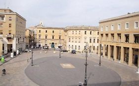 Astoria Supreme - Modern Boutique Suites