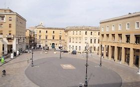 Astoria Supreme - Modern Boutique Suites